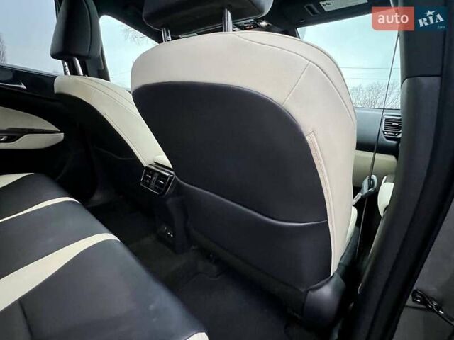 Сірий Лексус НХ, об'ємом двигуна 2.5 л та пробігом 23 тис. км за 52500 $, фото 36 на Automoto.ua