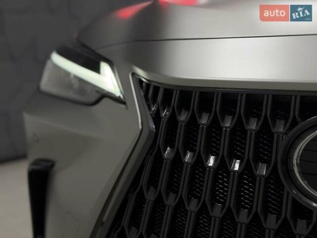 Серый Лексус НХ, объемом двигателя 2.49 л и пробегом 8 тыс. км за 54500 $, фото 7 на Automoto.ua