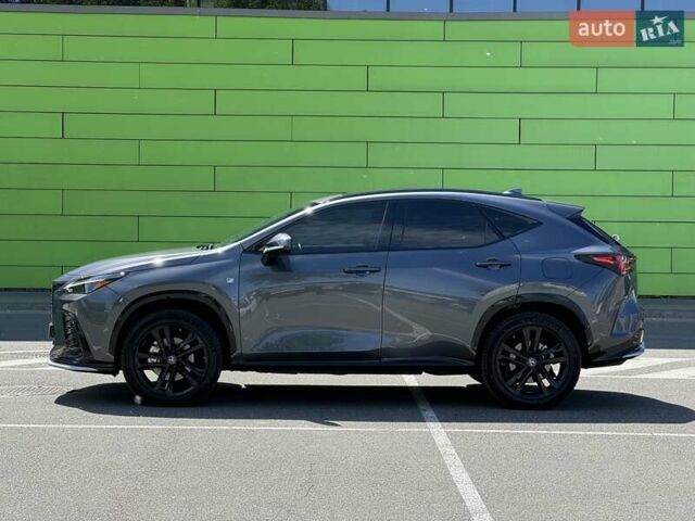 Серый Лексус НХ, объемом двигателя 2.49 л и пробегом 32 тыс. км за 55500 $, фото 4 на Automoto.ua