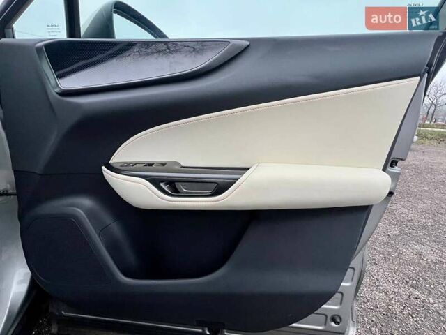 Сірий Лексус НХ, об'ємом двигуна 2.5 л та пробігом 23 тис. км за 52500 $, фото 38 на Automoto.ua