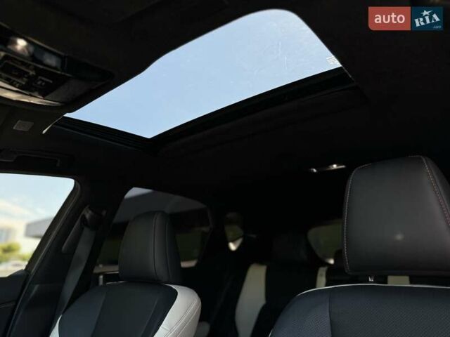 Серый Лексус НХ, объемом двигателя 2.49 л и пробегом 32 тыс. км за 55500 $, фото 26 на Automoto.ua