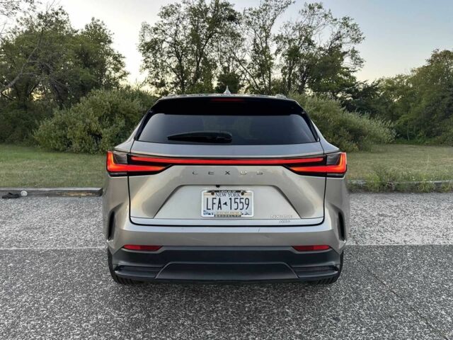 Серый Лексус НХ, объемом двигателя 0 л и пробегом 33 тыс. км за 14000 $, фото 8 на Automoto.ua