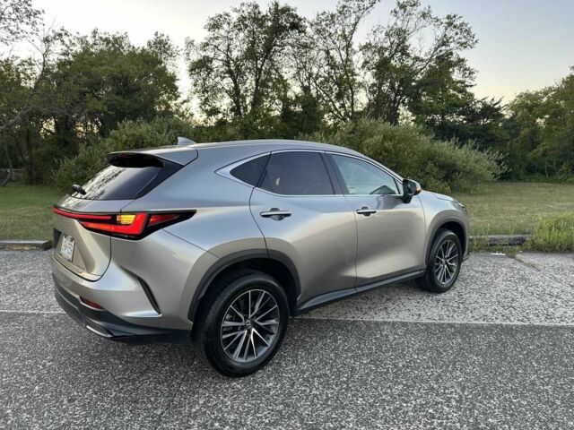 Серый Лексус НХ, объемом двигателя 0 л и пробегом 33 тыс. км за 14000 $, фото 6 на Automoto.ua