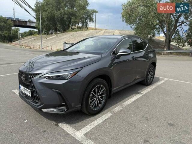Сірий Лексус НХ, об'ємом двигуна 1.99 л та пробігом 1 тис. км за 42700 $, фото 1 на Automoto.ua
