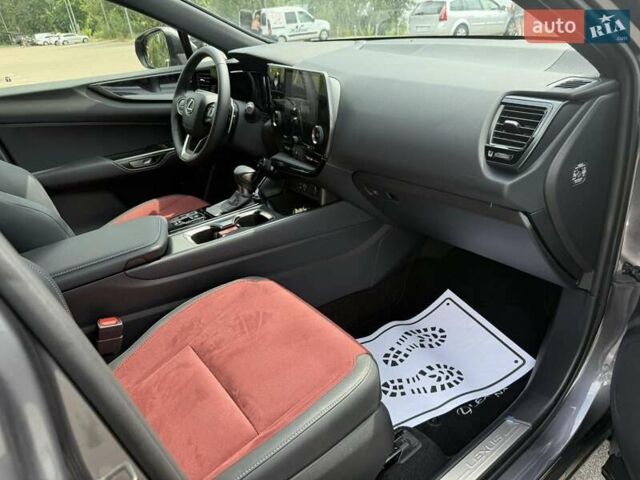 Сірий Лексус НХ, об'ємом двигуна 1.99 л та пробігом 1 тис. км за 42700 $, фото 9 на Automoto.ua