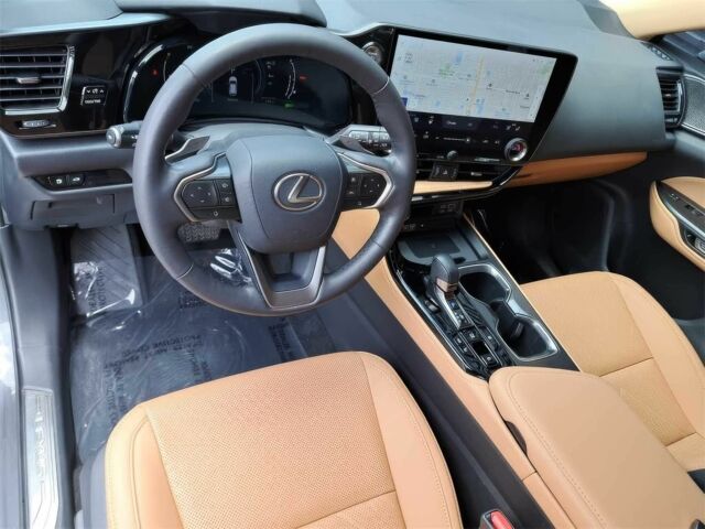 Сірий Лексус НХ, об'ємом двигуна 2.5 л та пробігом 8 тис. км за 26000 $, фото 11 на Automoto.ua