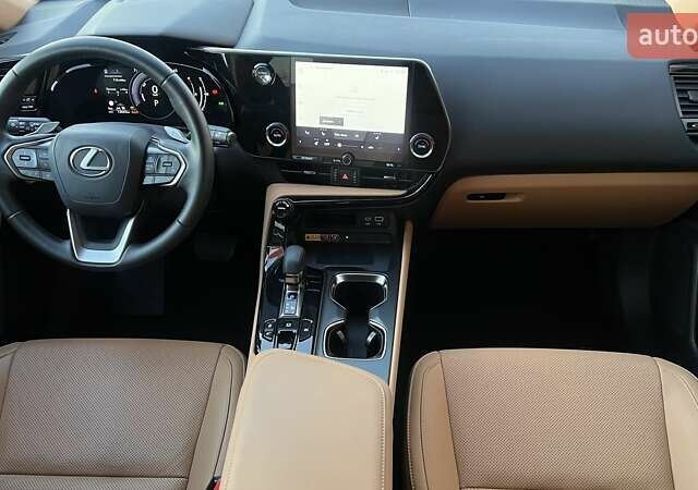 Серый Лексус НХ, объемом двигателя 2.49 л и пробегом 13 тыс. км за 48976 $, фото 6 на Automoto.ua