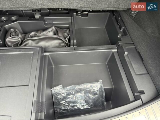 Сірий Лексус НХ, об'ємом двигуна 2.49 л та пробігом 5 тис. км за 53000 $, фото 21 на Automoto.ua