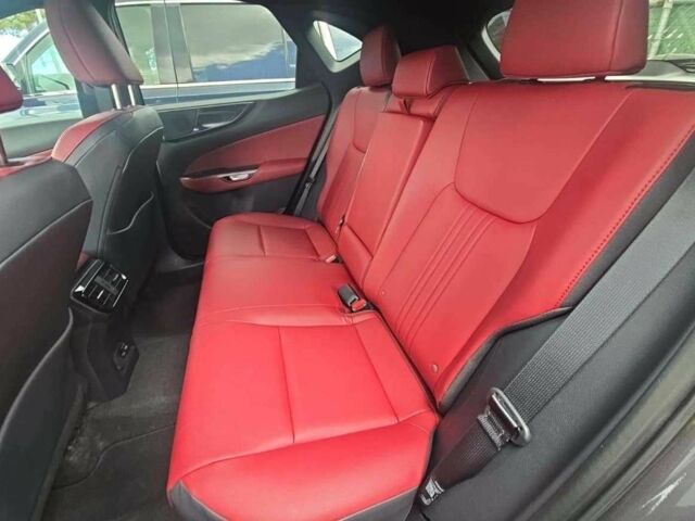 Сірий Лексус НХ, об'ємом двигуна 0 л та пробігом 10 тис. км за 38000 $, фото 8 на Automoto.ua