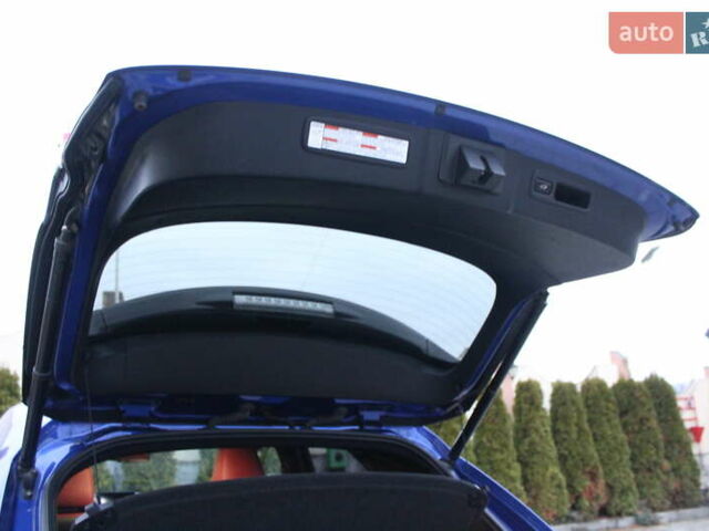 Синій Лексус НХ, об'ємом двигуна 2 л та пробігом 34 тис. км за 28990 $, фото 117 на Automoto.ua