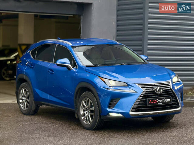 Синій Лексус НХ, об'ємом двигуна 2 л та пробігом 73 тис. км за 31500 $, фото 4 на Automoto.ua