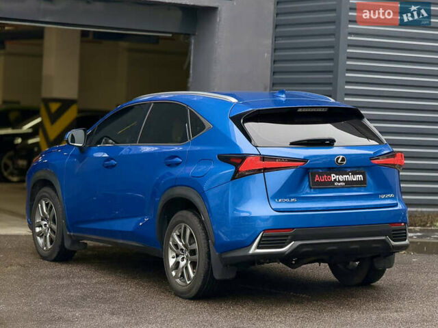 Синій Лексус НХ, об'ємом двигуна 2 л та пробігом 73 тис. км за 31500 $, фото 5 на Automoto.ua
