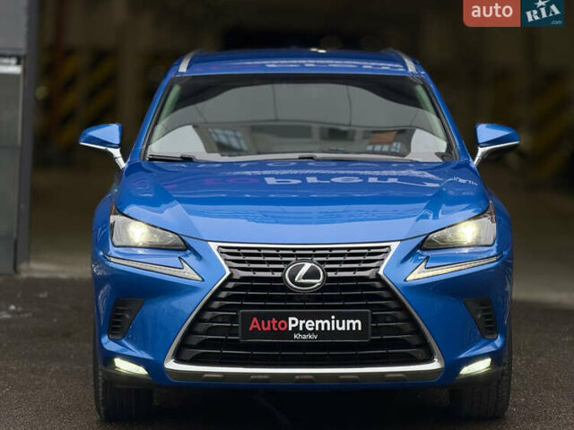 Синій Лексус НХ, об'ємом двигуна 2 л та пробігом 73 тис. км за 31500 $, фото 3 на Automoto.ua