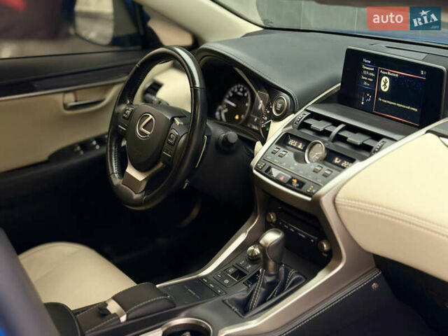 Синій Лексус НХ, об'ємом двигуна 2 л та пробігом 73 тис. км за 31500 $, фото 17 на Automoto.ua