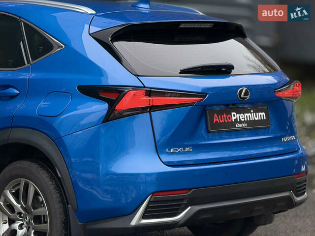 Синій Лексус НХ, об'ємом двигуна 2 л та пробігом 73 тис. км за 31500 $, фото 10 на Automoto.ua