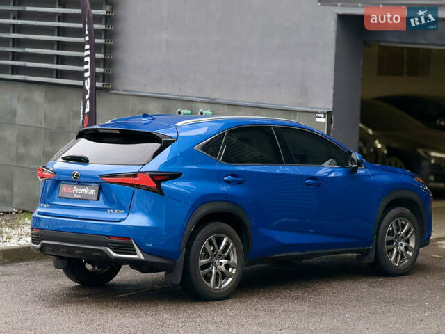 Синій Лексус НХ, об'ємом двигуна 2 л та пробігом 73 тис. км за 31500 $, фото 7 на Automoto.ua