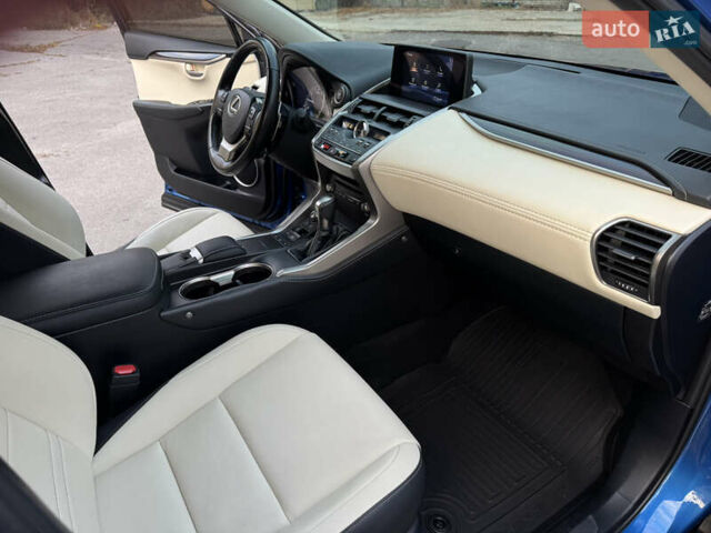 Синій Лексус НХ, об'ємом двигуна 2 л та пробігом 73 тис. км за 33500 $, фото 31 на Automoto.ua