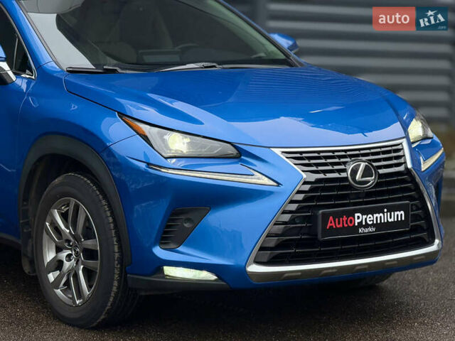 Синій Лексус НХ, об'ємом двигуна 2 л та пробігом 73 тис. км за 31500 $, фото 9 на Automoto.ua