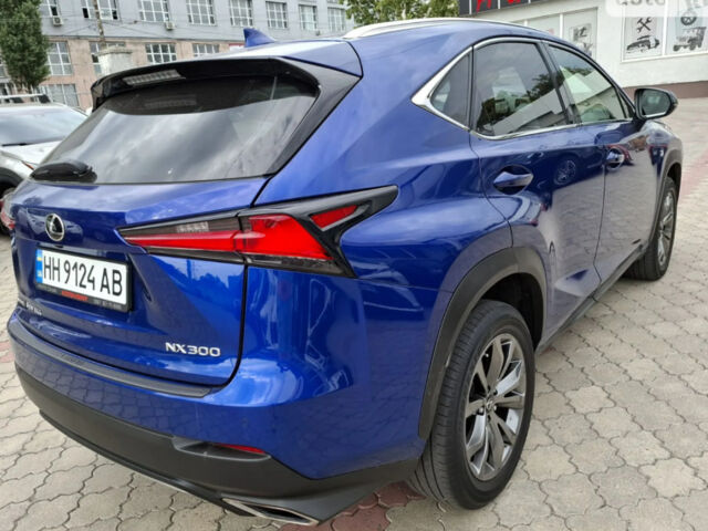 Синий Лексус НХ, объемом двигателя 2 л и пробегом 44 тыс. км за 29500 $, фото 3 на Automoto.ua