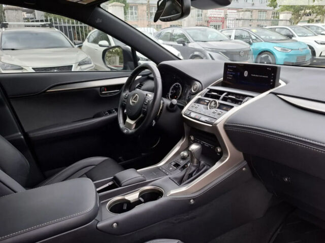 Синий Лексус НХ, объемом двигателя 2 л и пробегом 44 тыс. км за 29500 $, фото 17 на Automoto.ua