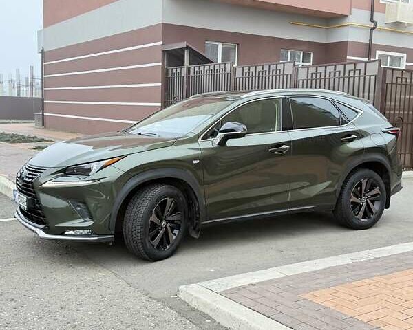 Зеленый Лексус НХ, объемом двигателя 1.99 л и пробегом 55 тыс. км за 35400 $, фото 4 на Automoto.ua