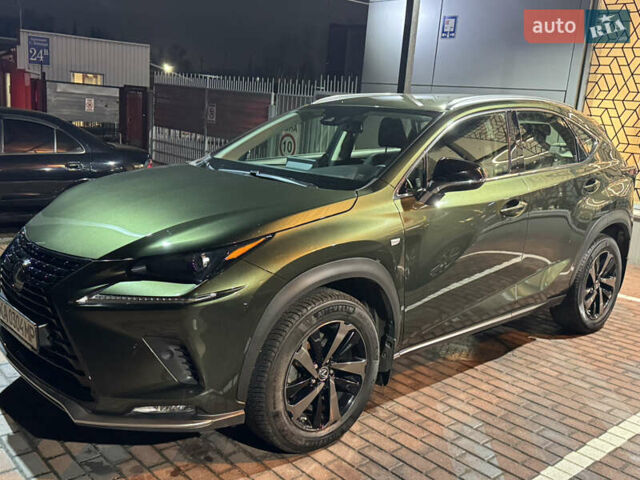 Зелений Лексус НХ, об'ємом двигуна 1.99 л та пробігом 55 тис. км за 36200 $, фото 1 на Automoto.ua