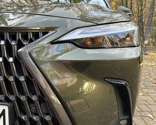 Лексус НХ 2022 в Житомире на Automoto.ua Зеленый Лексус НХ, объемом двигателя 2.49 л и пробегом 30 тыс. км за 50000 $, фото 38 на Automoto.ua