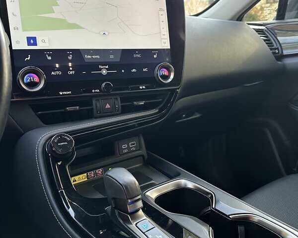 Лексус НХ 2022 в Житомире на Automoto.ua Зеленый Лексус НХ, объемом двигателя 2.49 л и пробегом 30 тыс. км за 50000 $, фото 45 на Automoto.ua