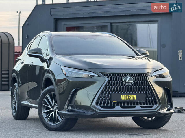 Зелений Лексус НХ, об'ємом двигуна 2.4 л та пробігом 98 тис. км за 39900 $, фото 4 на Automoto.ua