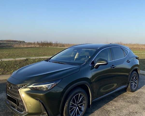 Зеленый Лексус НХ, объемом двигателя 1.99 л и пробегом 35 тыс. км за 43000 $, фото 2 на Automoto.ua