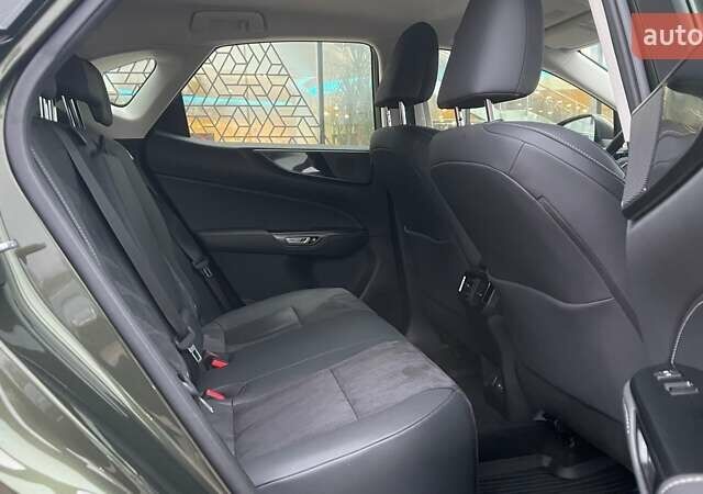 Зеленый Лексус НХ, объемом двигателя 1.99 л и пробегом 45 тыс. км за 40326 $, фото 6 на Automoto.ua