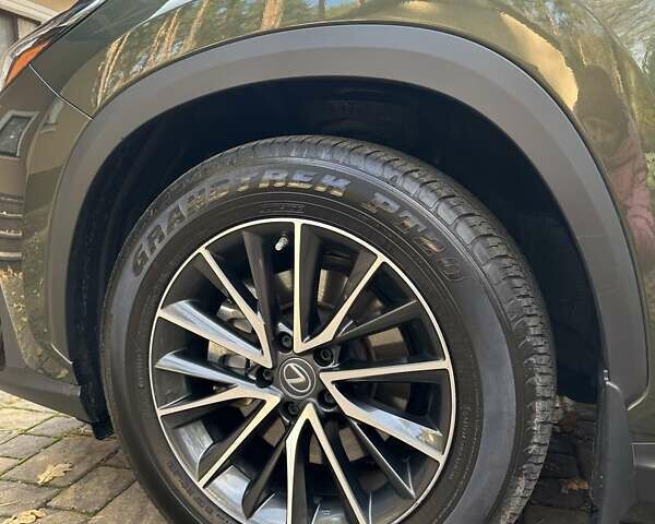 Лексус НХ 2022 в Житомире на Automoto.ua Зеленый Лексус НХ, объемом двигателя 2.49 л и пробегом 30 тыс. км за 50000 $, фото 40 на Automoto.ua