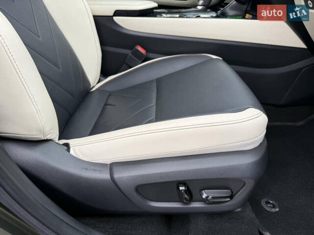 Зеленый Лексус НХ, объемом двигателя 2.49 л и пробегом 40 тыс. км за 59900 $, фото 24 на Automoto.ua