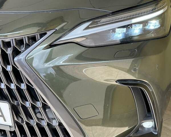 Зелений Лексус НХ, об'ємом двигуна 2.49 л та пробігом 37 тис. км за 61700 $, фото 9 на Automoto.ua