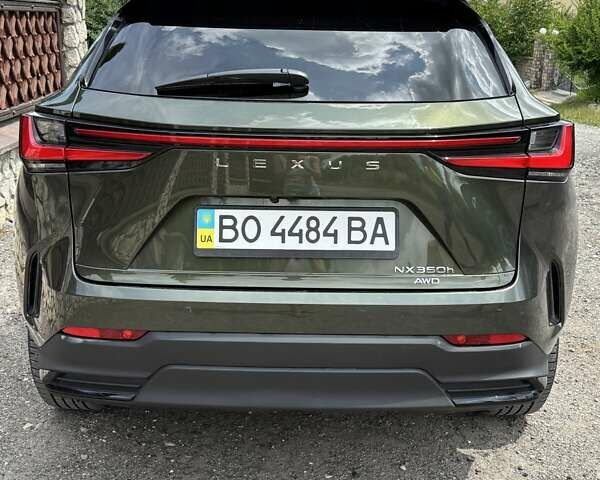 Зелений Лексус НХ, об'ємом двигуна 2.49 л та пробігом 37 тис. км за 61700 $, фото 4 на Automoto.ua