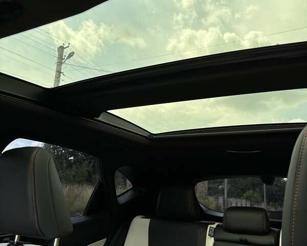 Зелений Лексус НХ, об'ємом двигуна 2.49 л та пробігом 37 тис. км за 61700 $, фото 26 на Automoto.ua
