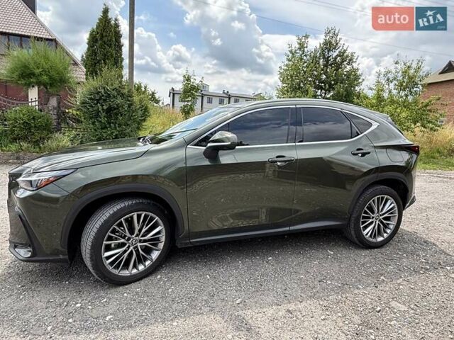 Зелений Лексус НХ, об'ємом двигуна 2.49 л та пробігом 37 тис. км за 61700 $, фото 6 на Automoto.ua