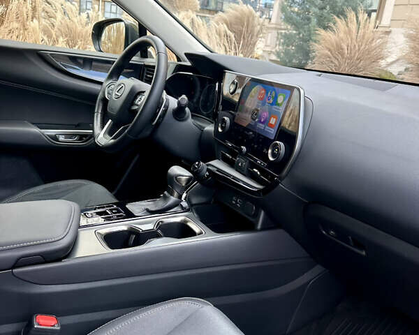 Зеленый Лексус НХ, объемом двигателя 1.99 л и пробегом 24 тыс. км за 43500 $, фото 41 на Automoto.ua