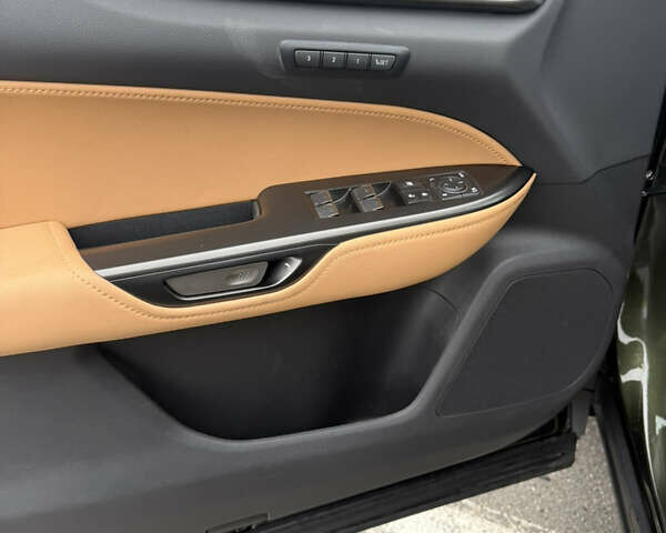 Зеленый Лексус НХ, объемом двигателя 2.49 л и пробегом 8 тыс. км за 46700 $, фото 9 на Automoto.ua