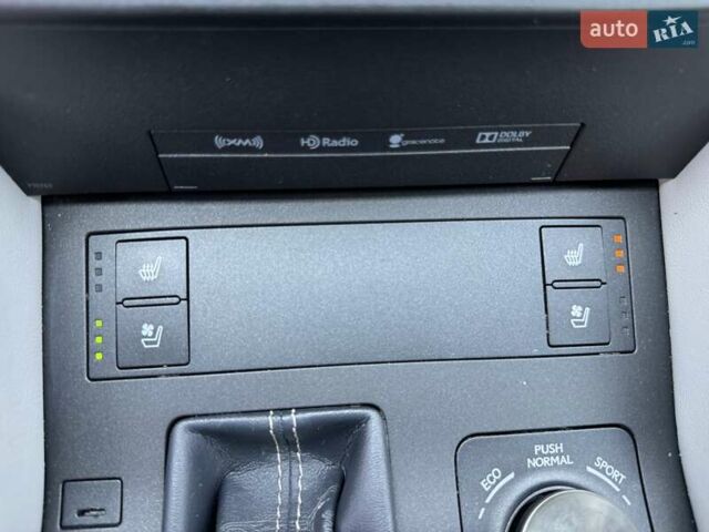 Белый Лексус РС, объемом двигателя 3.46 л и пробегом 120 тыс. км за 27999 $, фото 25 на Automoto.ua
