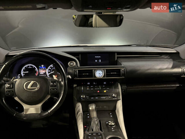 Белый Лексус РС, объемом двигателя 3.46 л и пробегом 120 тыс. км за 26990 $, фото 21 на Automoto.ua