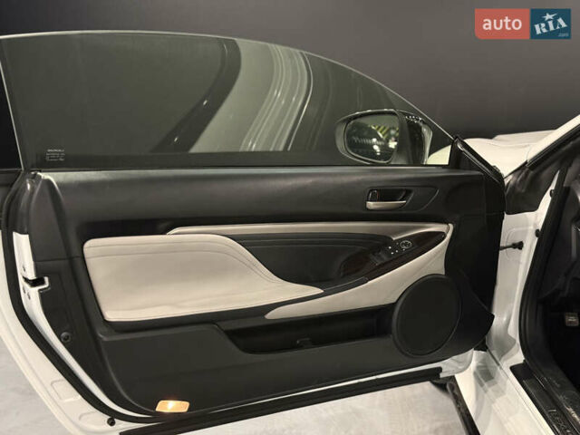 Белый Лексус РС, объемом двигателя 3.46 л и пробегом 120 тыс. км за 26990 $, фото 18 на Automoto.ua
