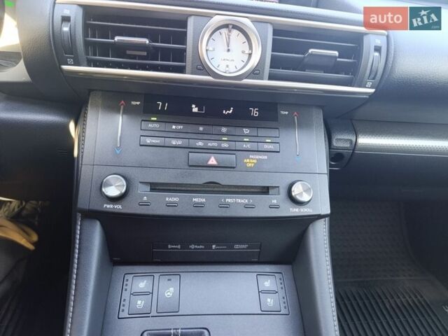 Білий Лексус РС, об'ємом двигуна 3.5 л та пробігом 166 тис. км за 24500 $, фото 9 на Automoto.ua