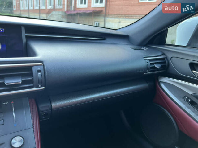 Білий Лексус РС, об'ємом двигуна 2 л та пробігом 140 тис. км за 20500 $, фото 19 на Automoto.ua