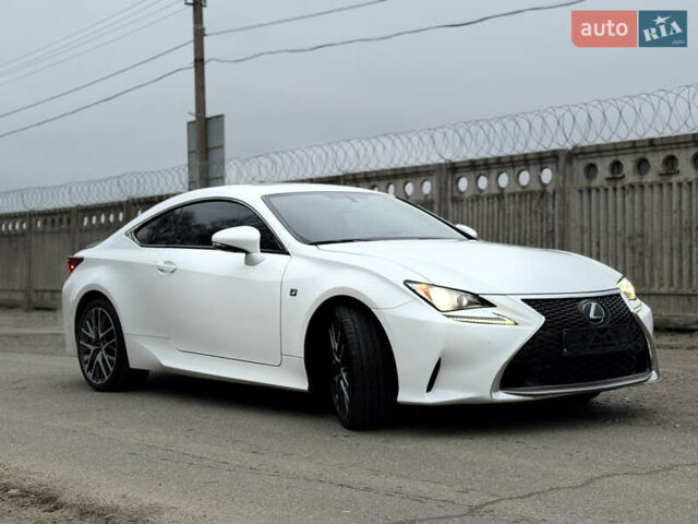 Белый Лексус РС, объемом двигателя 2 л и пробегом 62 тыс. км за 21900 $, фото 2 на Automoto.ua