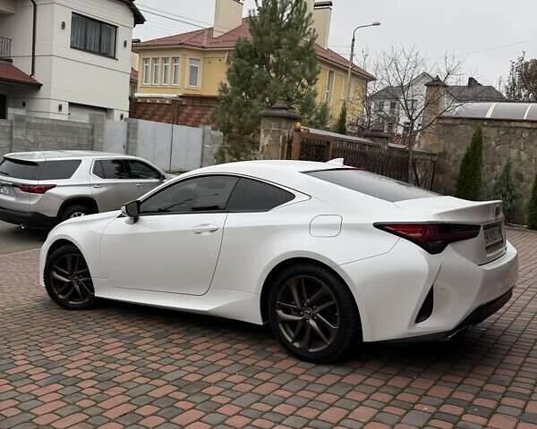 Білий Лексус РС, об'ємом двигуна 2 л та пробігом 70 тис. км за 25000 $, фото 4 на Automoto.ua