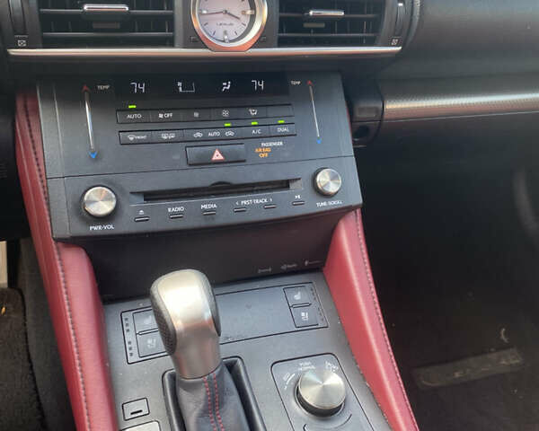 Лексус РС, объемом двигателя 2 л и пробегом 76 тыс. км за 24000 $, фото 13 на Automoto.ua
