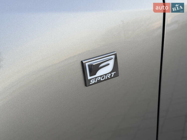 Сірий Лексус РС, об'ємом двигуна 2 л та пробігом 62 тис. км за 22999 $, фото 17 на Automoto.ua