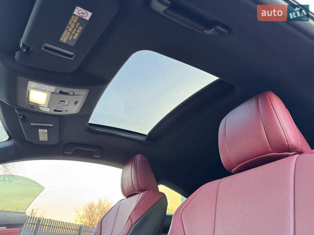 Серый Лексус РС, объемом двигателя 2 л и пробегом 62 тыс. км за 23850 $, фото 45 на Automoto.ua