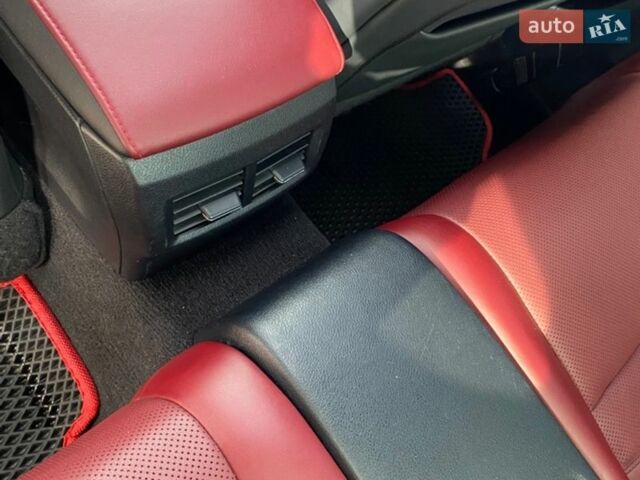 Сірий Лексус РС, об'ємом двигуна 2 л та пробігом 156 тис. км за 21000 $, фото 26 на Automoto.ua